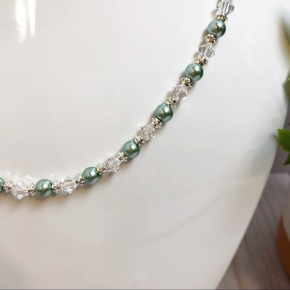 Swarovski Crystal & Sage Green Pearl Bead Necklace - Picture 2 of 3